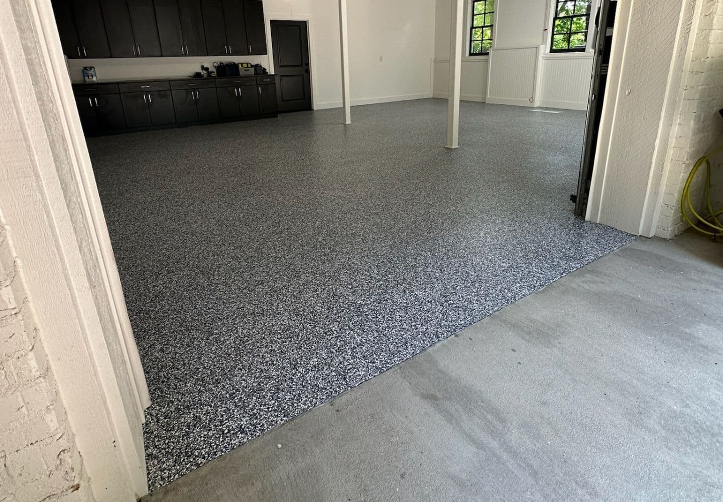 Garage Floors 1 Day: Why Polyaspartic Beats Epoxy