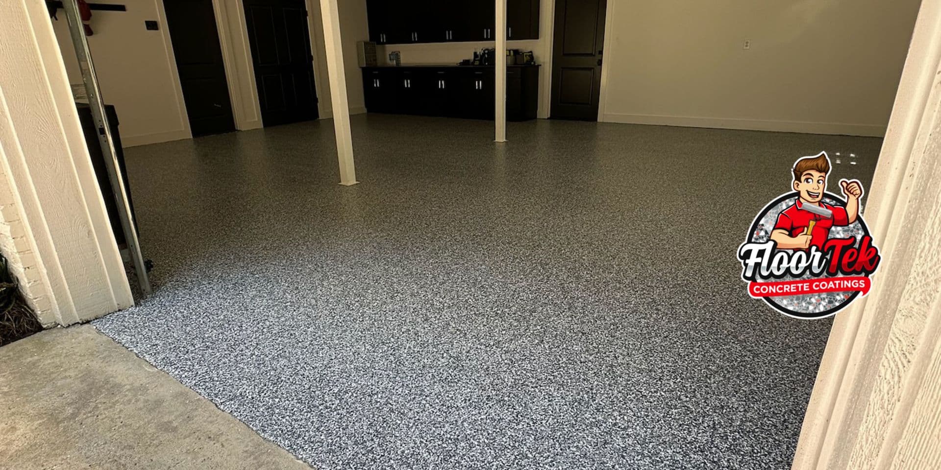 epoxy and polyaspartic garage floor