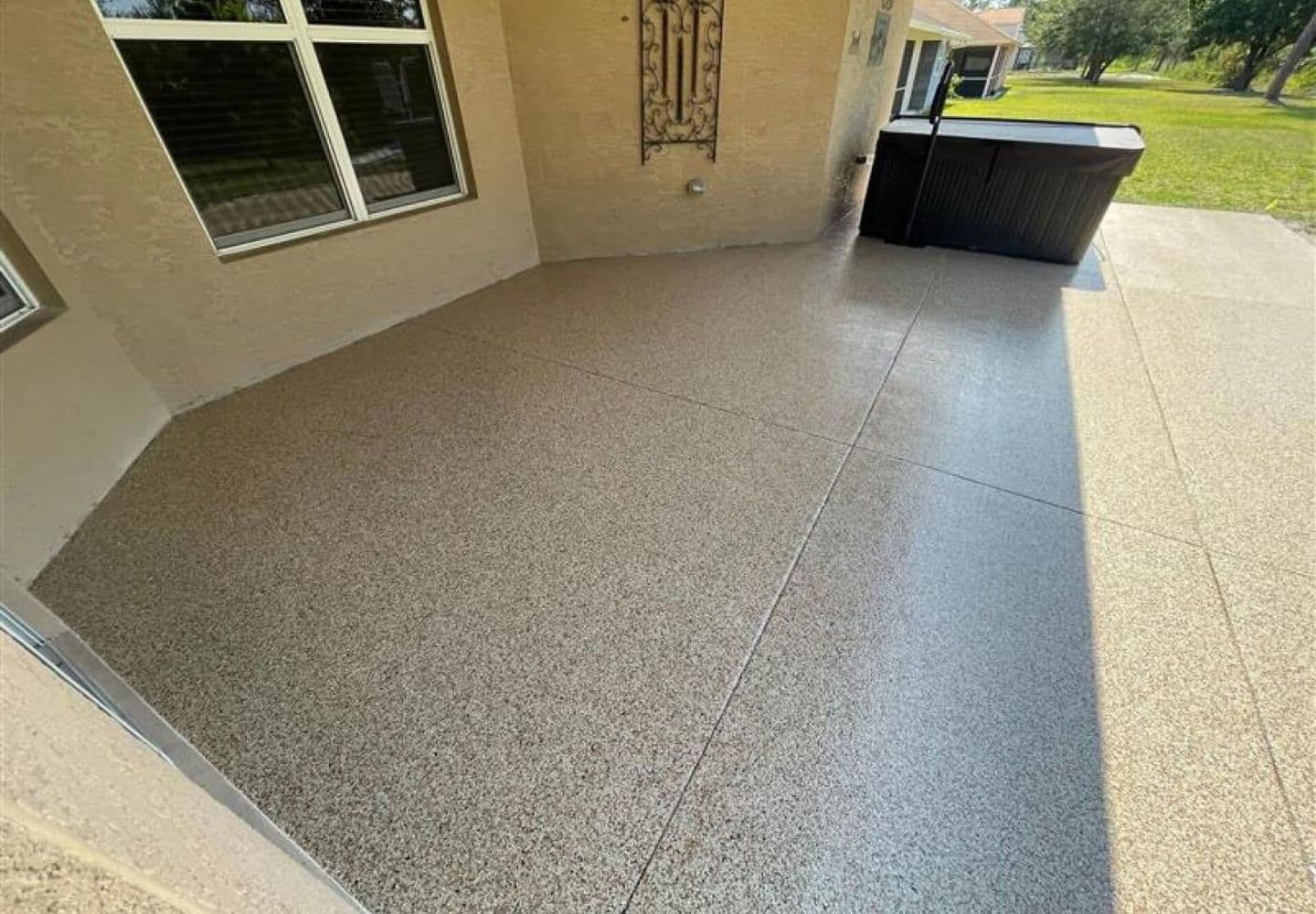 Stop Your Garage from Peeling: Why Polyaspartic Beats Epoxy in Alabama's Humidity