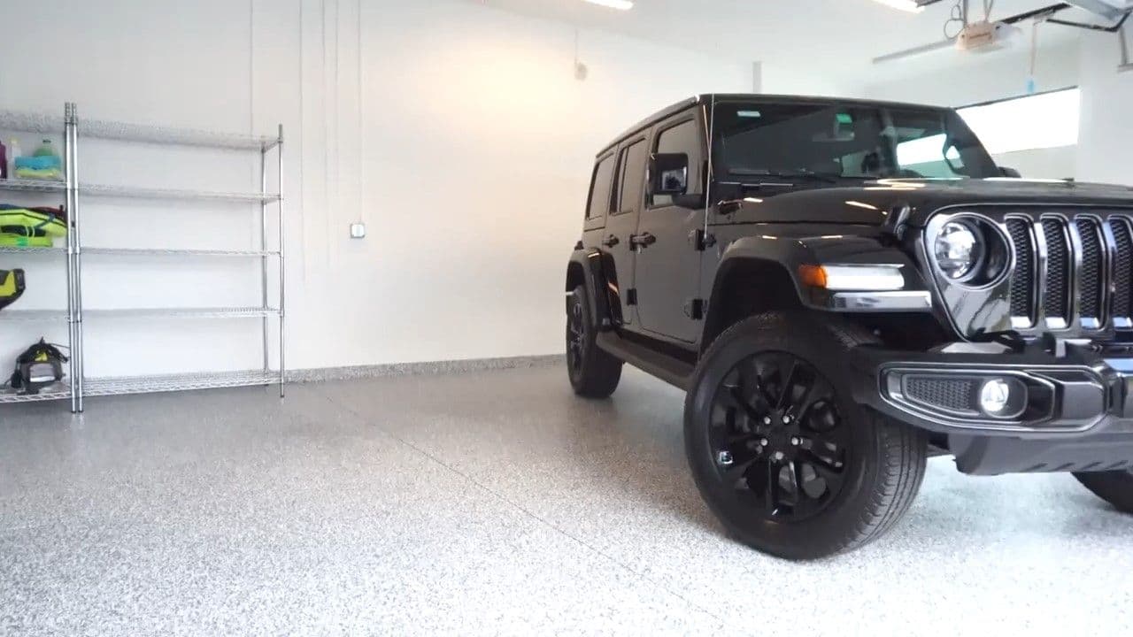 Garage Floor with Jeep